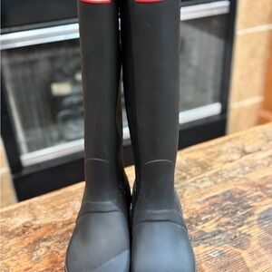 Hunter Tall Black Rain Boots NWOB